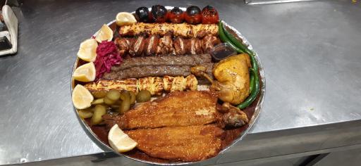 عکس رستوران بختیاری