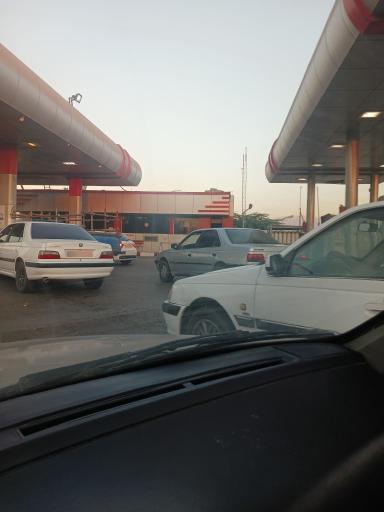 عکس جایگاه سوخت جرون (CNG و بنزین)