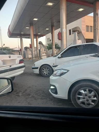 عکس جایگاه سوخت جرون (CNG و بنزین)