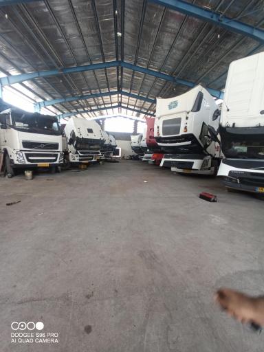 عکس تعمیرگاه ولوو میلاد