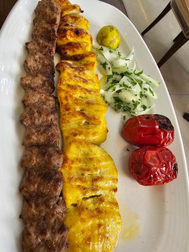 عکس رستوران ماه بهشت