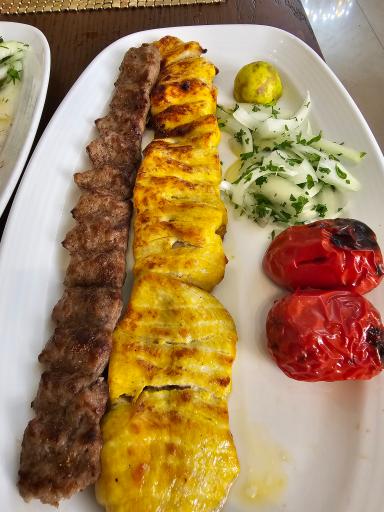 عکس رستوران ماه بهشت