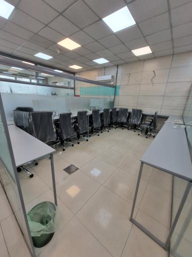 عکس گروه املاک قصر بنیتا