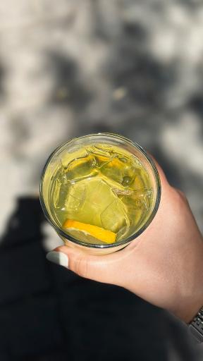 عکس کافه لوتوس