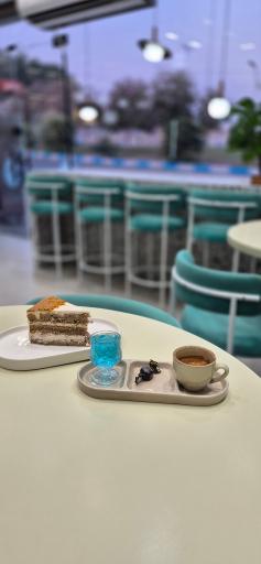 عکس کافه و فست فود نیل لانژ