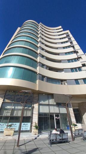 عکس ساختمان شهر پزشکان