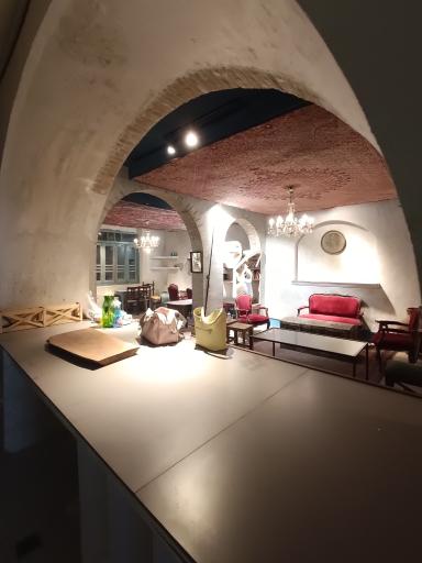 عکس کافه به وقت هیچ 