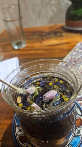 کافه به وقت هیچ 