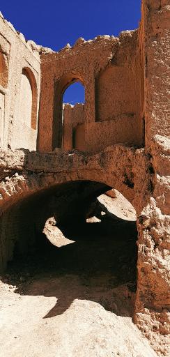 عکس سازه های خشتی ایزدخواست 