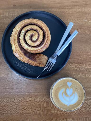 شیرینی بارن