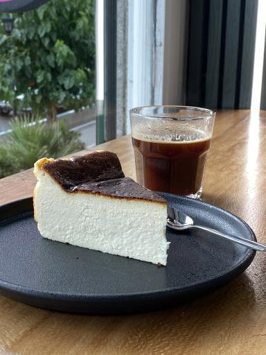 شیرینی بارن