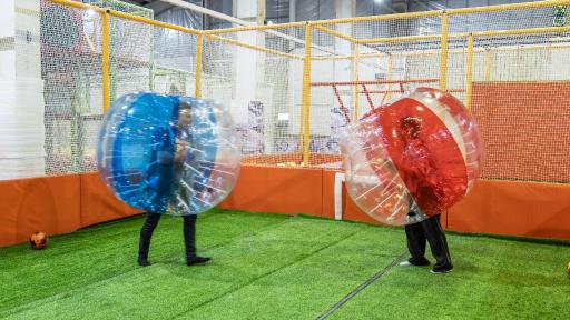 عکس ترامپولین پارک هیواد