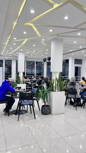 عکس فروشگاه چای رامیلا