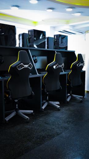 عکس گیم سنتر اسکوآد