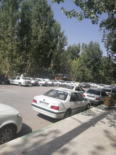 عکس مجموعه تفریحی اقامتی باغ بهادران