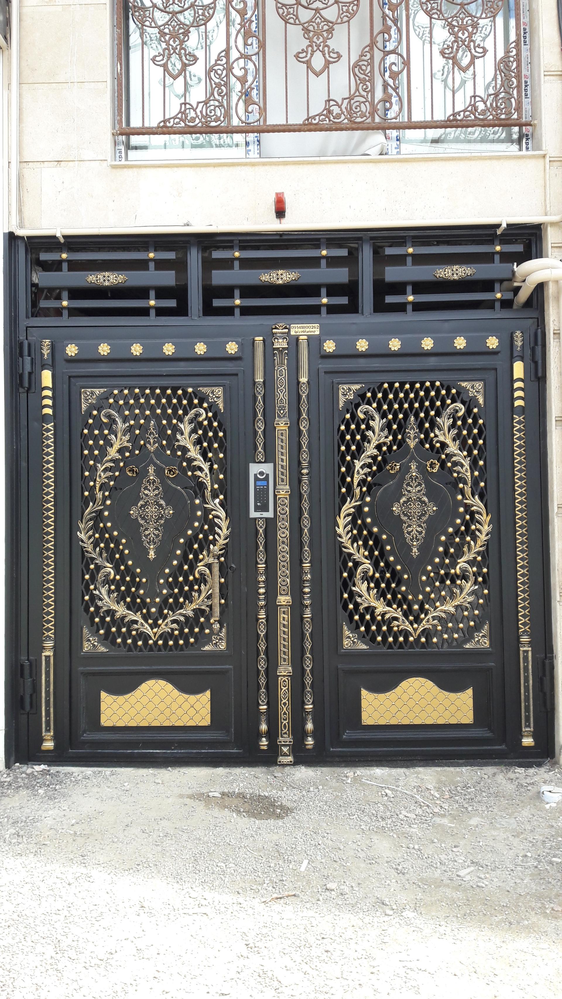 عکس جوشکاری درب و پنجره