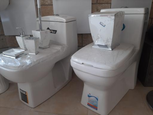 عکس فروشگاه کاشان شیر 