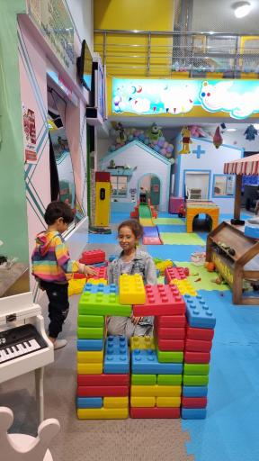 عکس خانه بازی کار بازیا