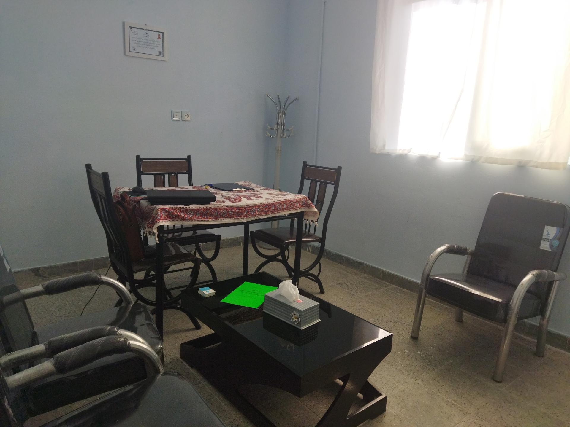 عکس دفتر مشاوره رضا امیریان