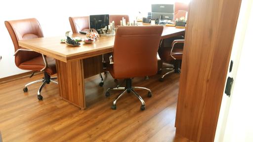 عکس نمایندگی بیمه پارسیان احمدی