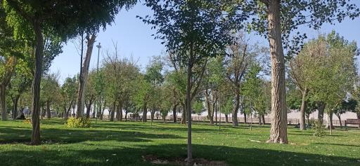 عکس پارک صحیه (یادمان دکتر ریاحی)