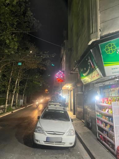 عکس بینایی سنجی و عینکسازی چارلی