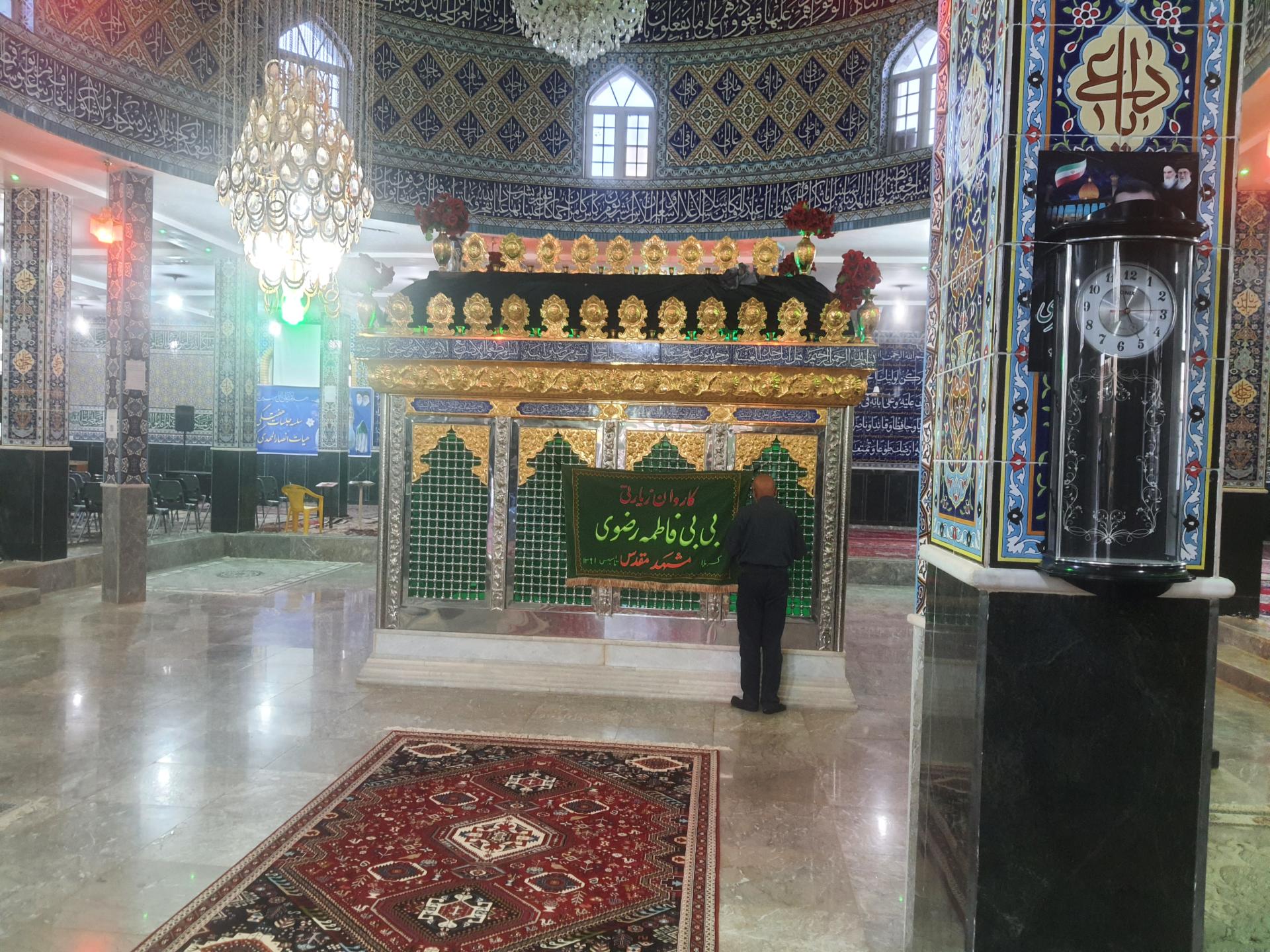 عکس امامزاده بی بی دختران