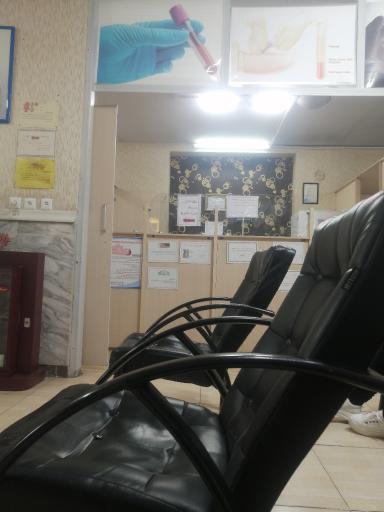 عکس آزمایشگاه تشخیص طبی ایران