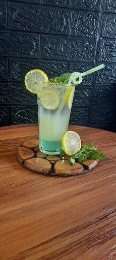 عکس کافه مجنون