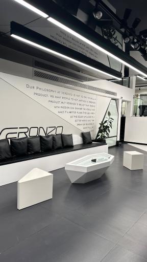 عکس آخیز تجارت اسپادانا