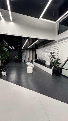 عکس آخیز تجارت اسپادانا