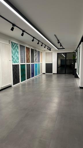 عکس آخیز تجارت اسپادانا