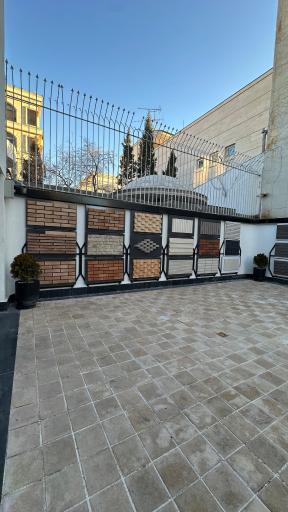 عکس آخیز تجارت اسپادانا