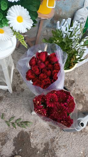 عکس گلفروشی طاها