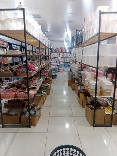 عکس ارزانسرای بزرگ کرمانشاه