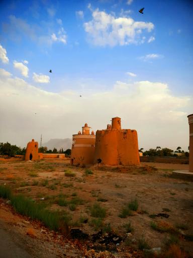 عکس برج‌های قدیمی کبوتر هویه