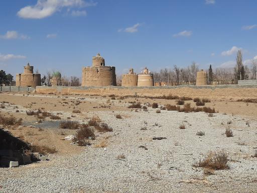 عکس برج‌های قدیمی کبوتر هویه