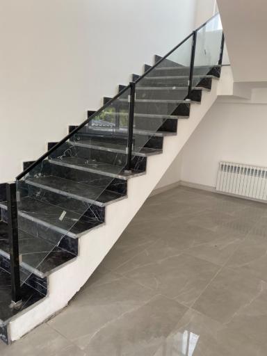 عکس شرکت مدرن صنعت ایرانیان عارف نژاد