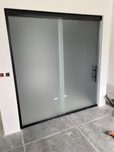 عکس شرکت مدرن صنعت ایرانیان عارف نژاد