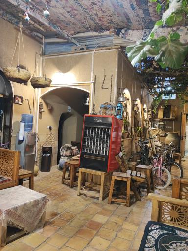 عکس عمارت دواُشکوب علویجه