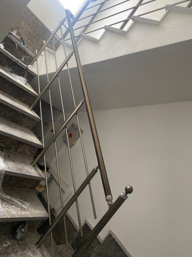 عکس شرکت مدرن صنعت ایرانیان عارف نژاد