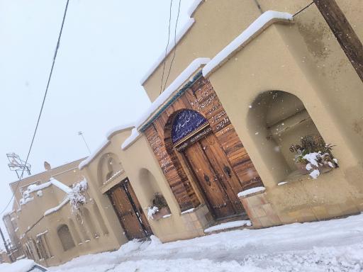عکس عمارت دواُشکوب علویجه