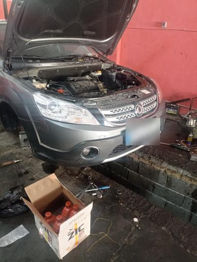 عکس کلینیک مجاز خودروهای چینی و کره‌ای استار