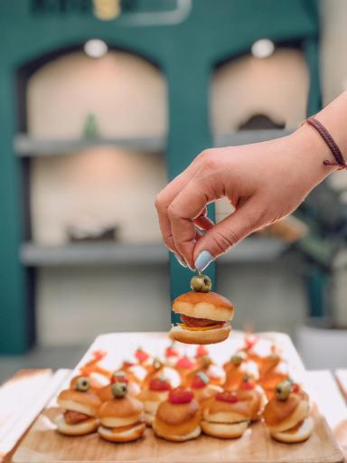 عکس کافه نان هانسا