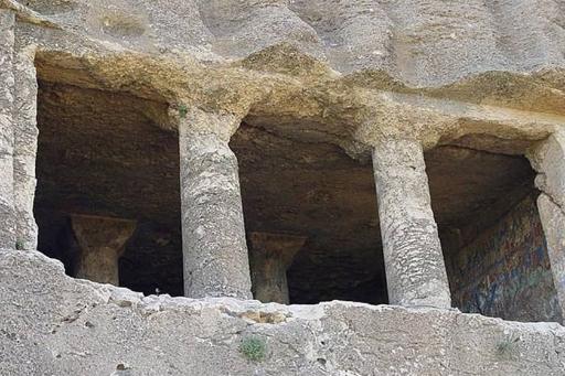 عکس گوردخمه فخریگاه