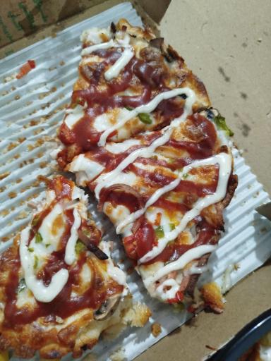 عکس پیتزا سارای