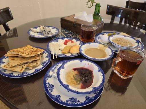 خانه ادیب (مرشدی 2)