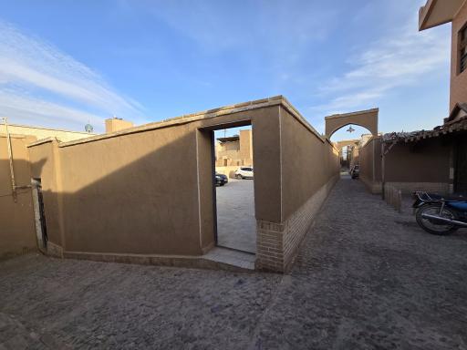 خانه ادیب (مرشدی 2)