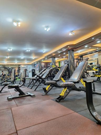 عکس باشگاه بدنسازی امپراتور پارسه