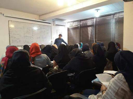 عکس مرکز فروش کتاب کنکور هنر( کارنامه کتاب )